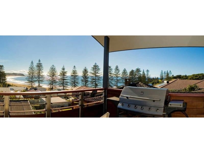 12  Albert St, Hallidays Point NSW 2430