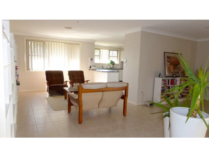 4 Friendship Key, Forster NSW 2428