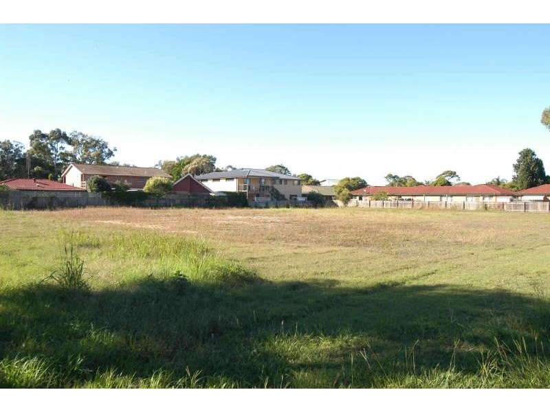 114  Macintosh St, Forster NSW 2428