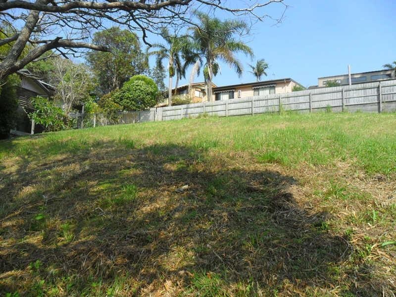 8 Affleck Cl, Forster NSW 2428