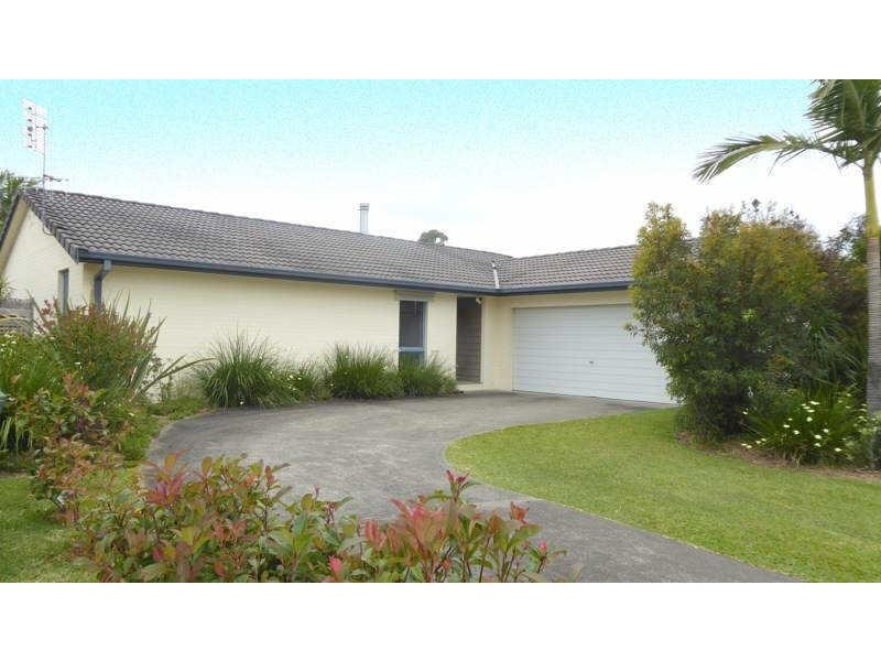 33  Karloo St, Forster NSW 2428