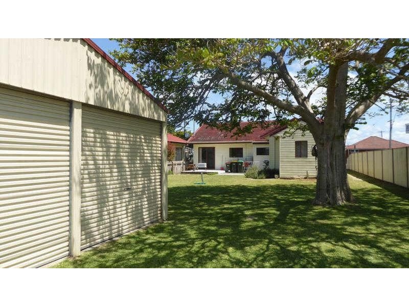 3  South St, Forster NSW 2428