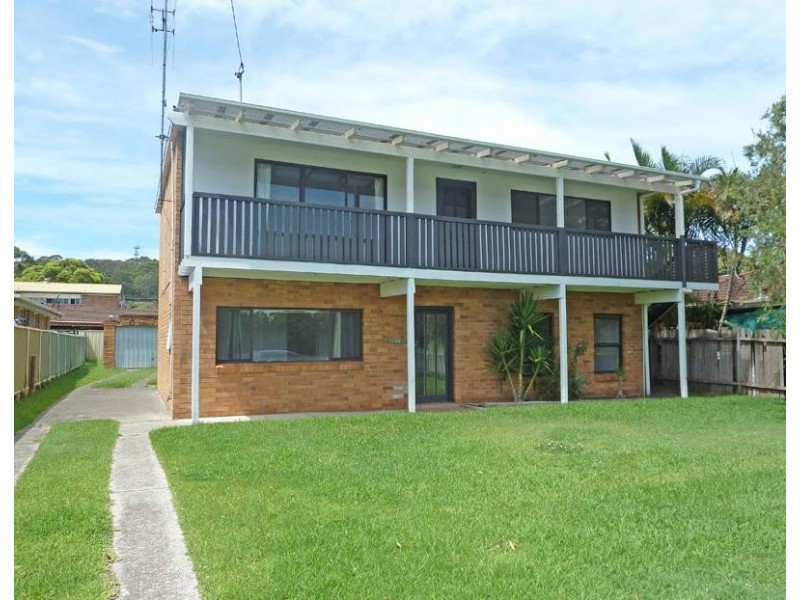 30  Water St, Forster NSW 2428