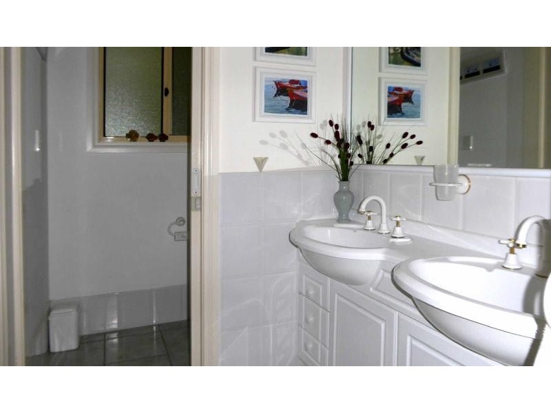 21 Zamia Pl, Forster NSW 2428