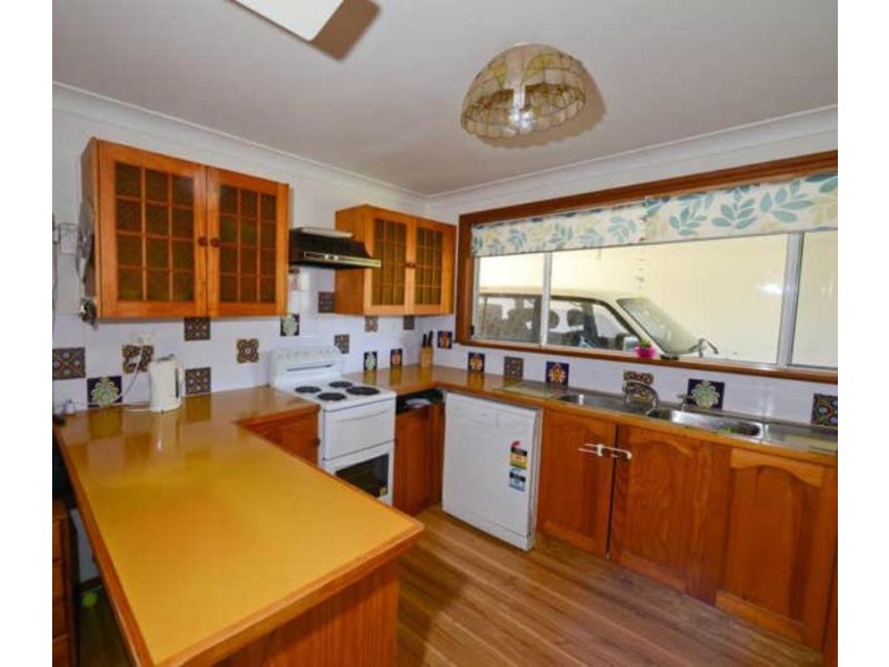 14 Mayers Dr, Tuncurry NSW 2428