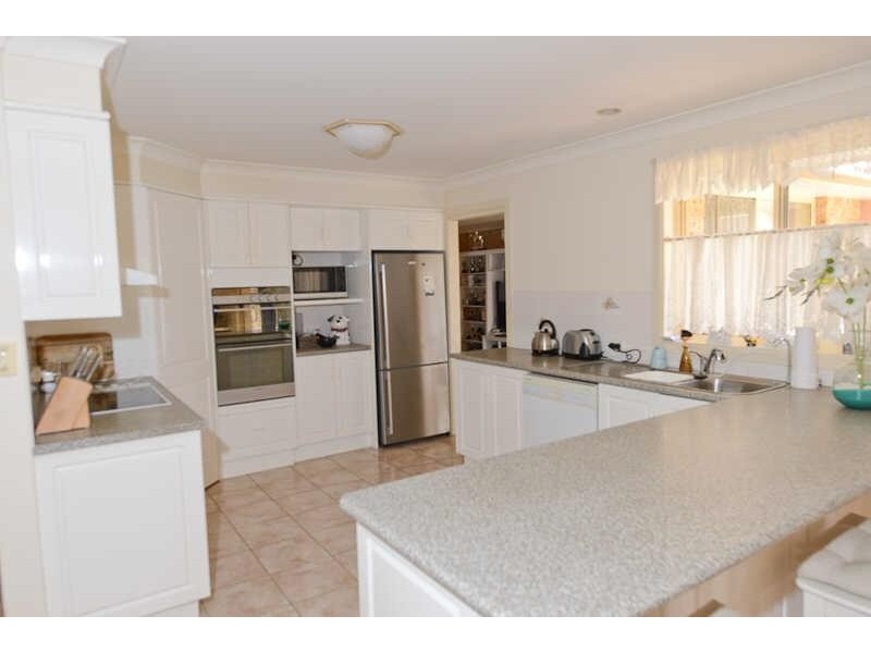 13  Oasis Pde, Tuncurry NSW 2428