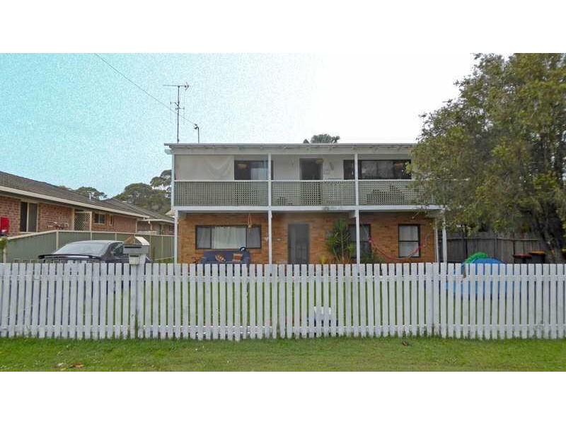 30  Water St, Forster NSW 2428