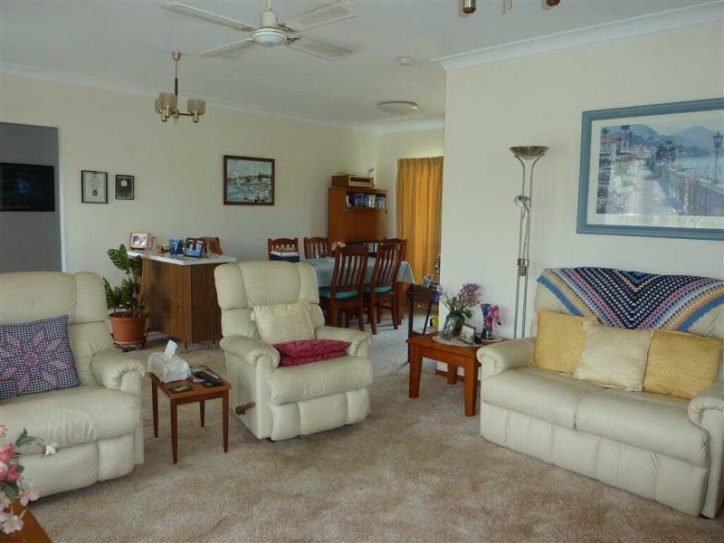 75  Lake St, Forster NSW 2428