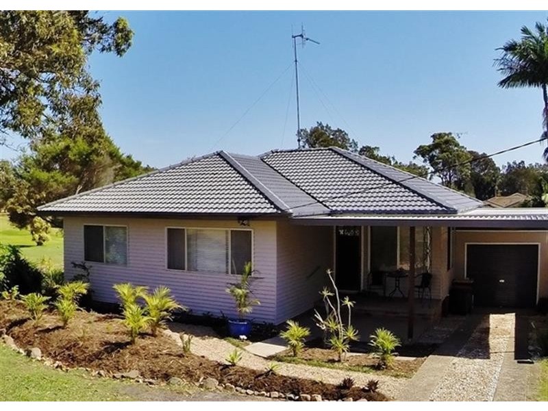 21 Strand St, Forster NSW 2428