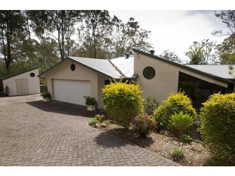 7 Woodlands Dr, Hallidays Point NSW 2430