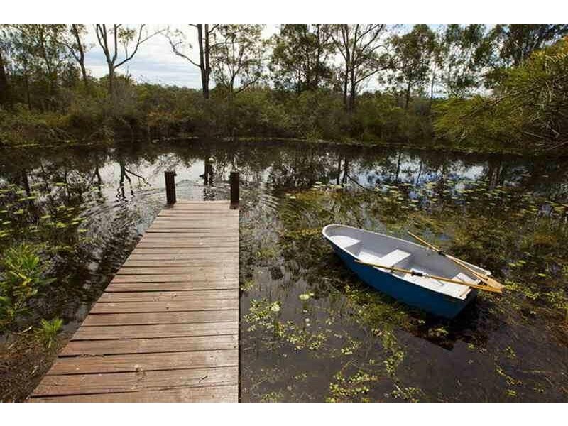 7 Woodlands Dr, Hallidays Point NSW 2430