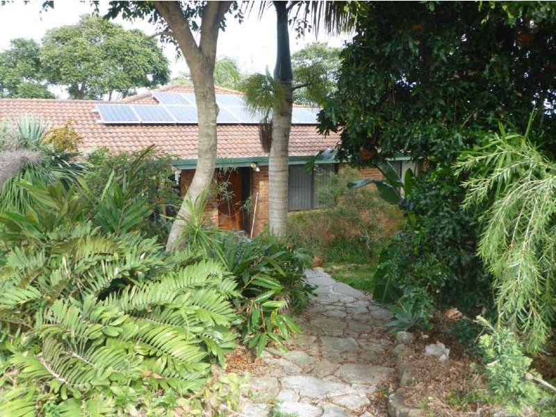 63  Lakeview Cres, Forster NSW 2428