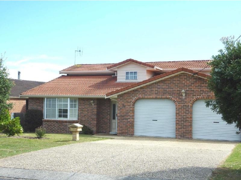 34  Churchill Rd, Forster NSW 2428