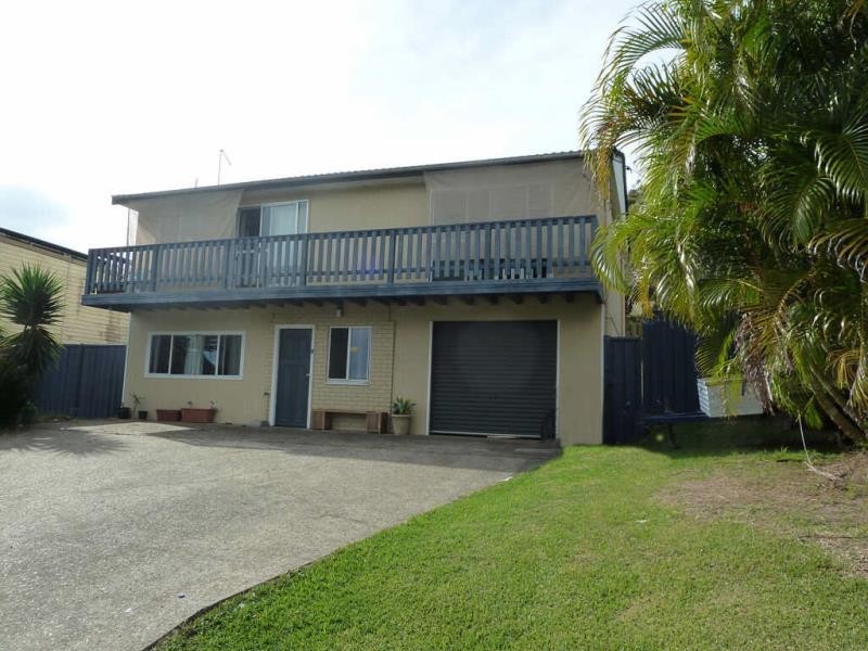 30  Regatta Ave, Forster NSW 2428
