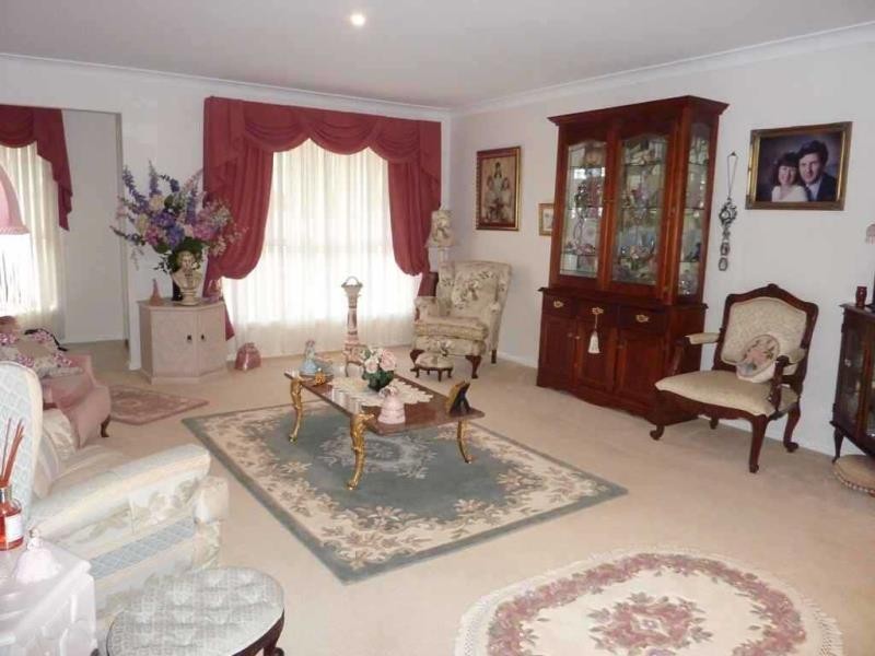 2/7  Akala Ave, Forster NSW 2428