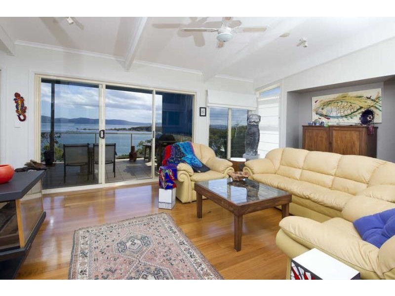 85  Green Point Dr, Green Point NSW 2428