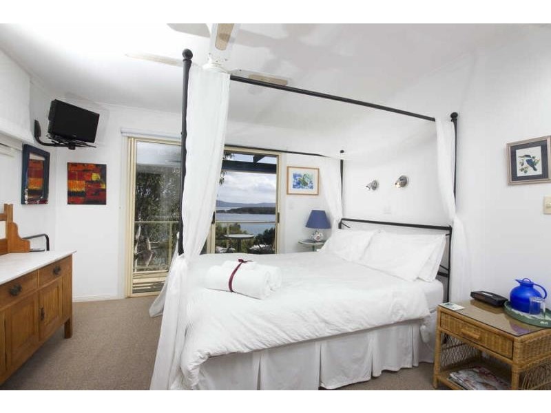 85  Green Point Dr, Green Point NSW 2428