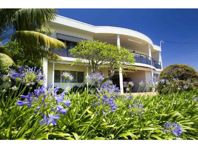 2  Stephen St, Forster NSW 2428