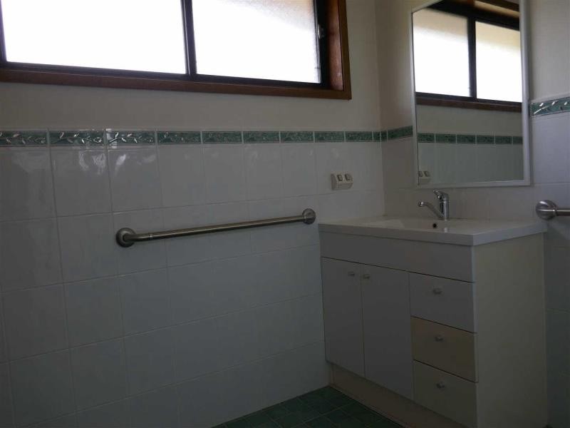 125  The Lakes Way, Forster NSW 2428