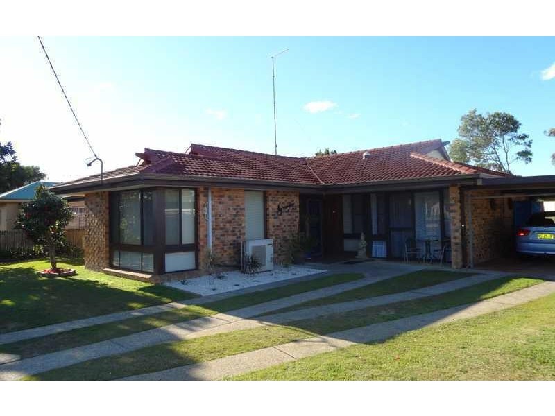 67  Manning St, Tuncurry NSW 2428