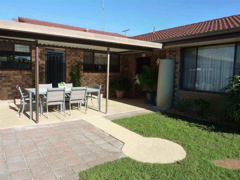 67  Manning St, Tuncurry NSW 2428
