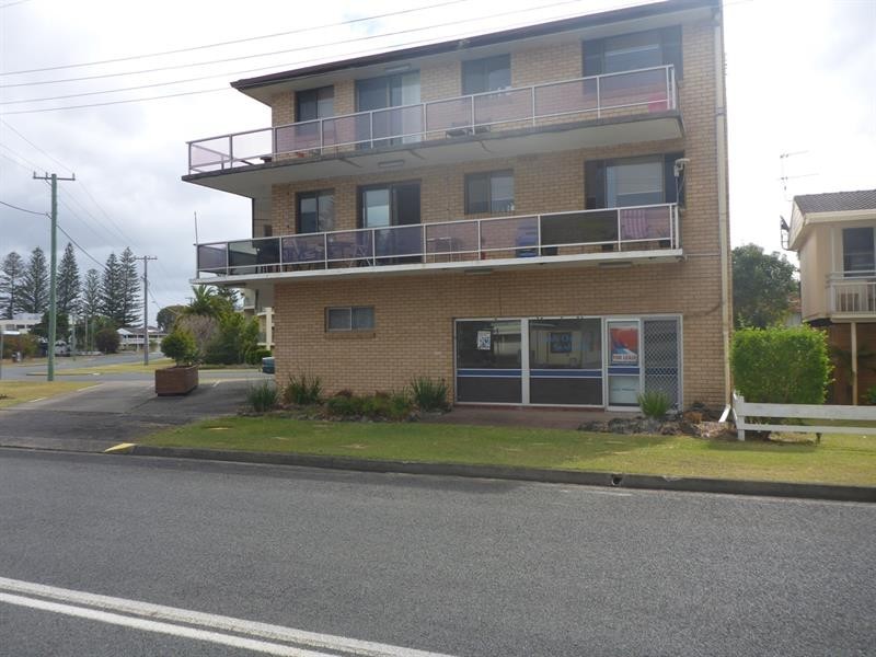 2/19 Beach St, Tuncurry NSW 2428