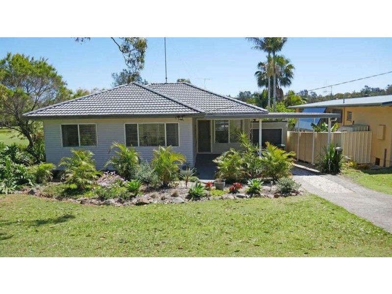 21  Strand St, Forster NSW 2428