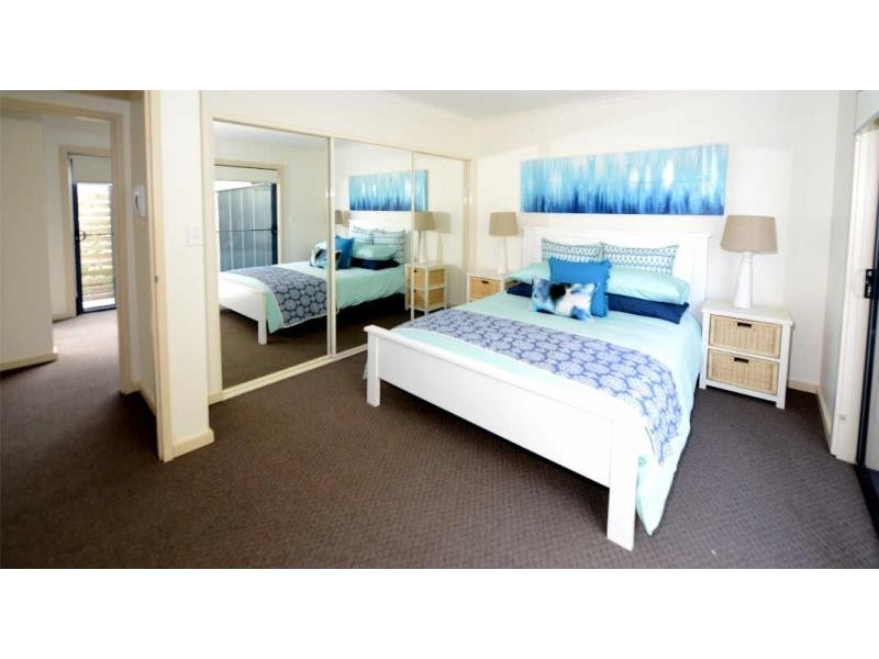 1/60 Wharf St, Tuncurry NSW 2428