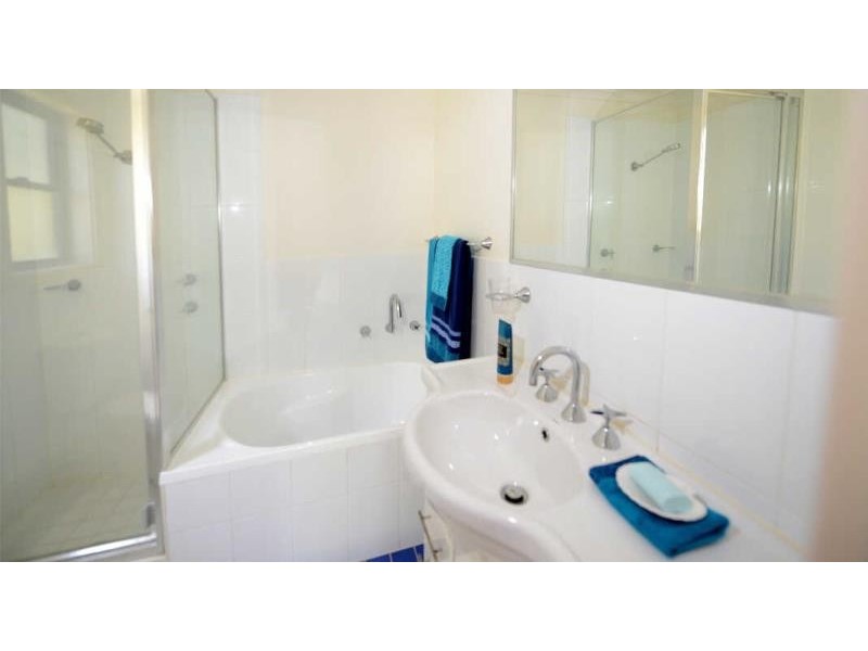 1/60 Wharf St, Tuncurry NSW 2428