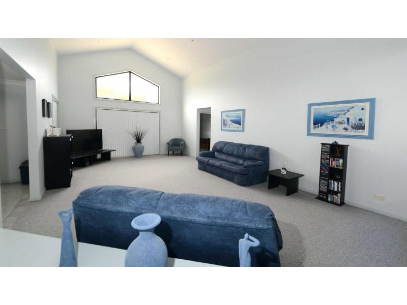 16 Robur Ct, Tuncurry NSW 2428