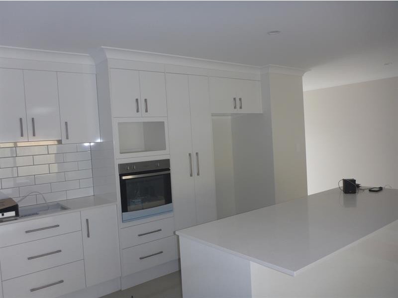 2/110 Macintosh St, Forster NSW 2428
