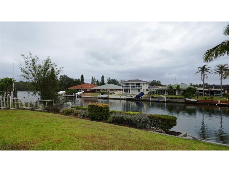 7 Elouera Cres, Forster NSW 2428