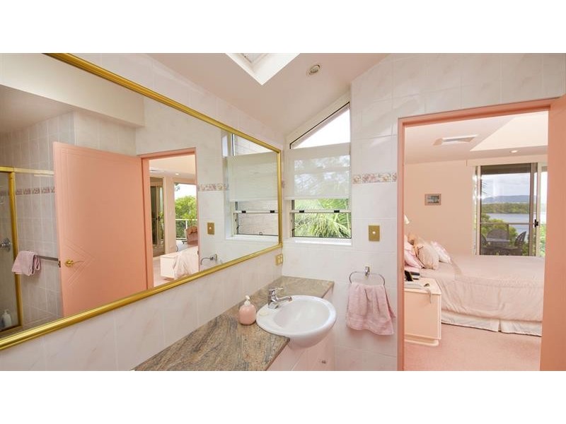 65 Green Point Dr, Green Point NSW 2428