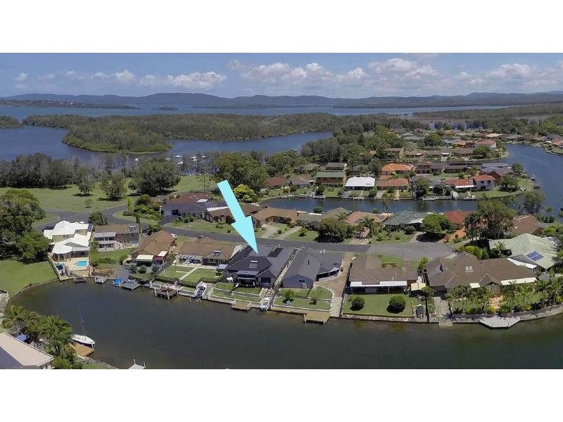 8 Roebuck Key, Forster NSW 2428