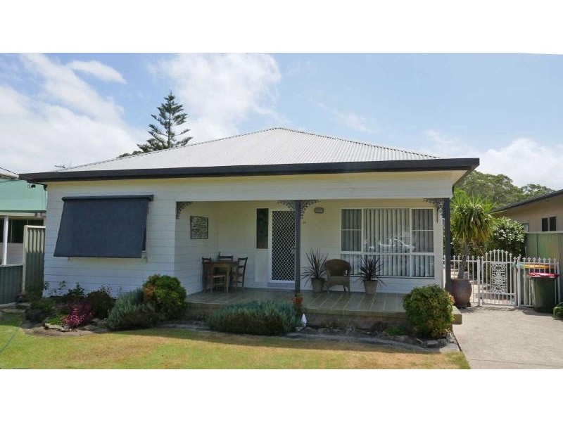 80  Bent St, Tuncurry NSW 2428