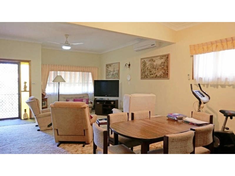 52  Wharf St, Tuncurry NSW 2428