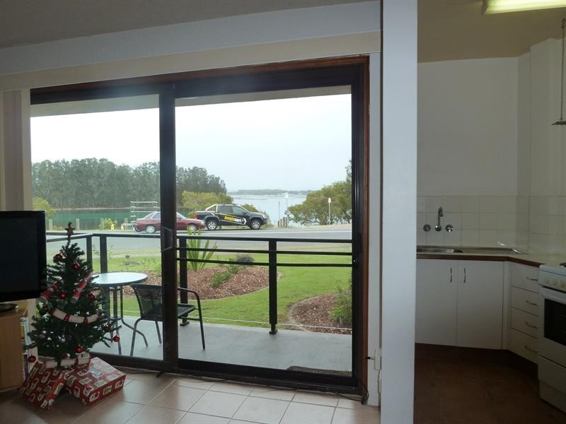 2/76 Little St, Forster NSW 2428