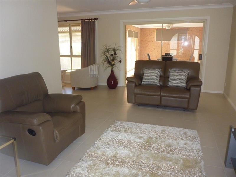 5 Regency Cct, Tuncurry NSW 2428