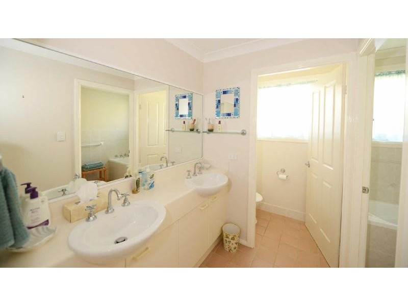 16  Akala Ave, Forster NSW 2428