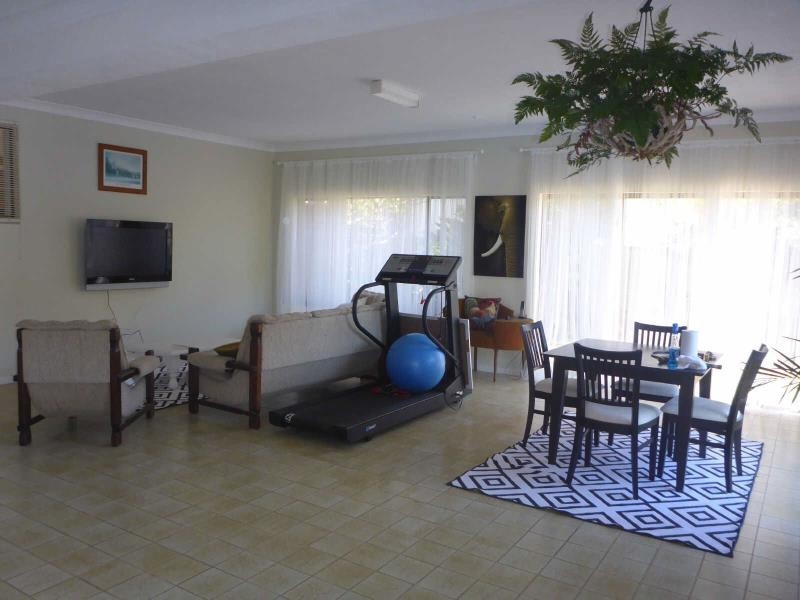 81  Lakeview Cres, Forster NSW 2428