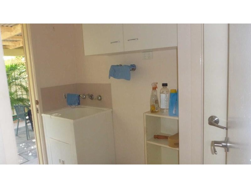 1/8  Mayfair Pl, Forster NSW 2428