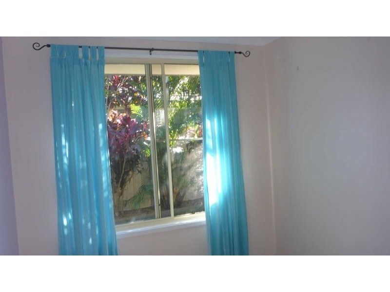 1/8  Mayfair Pl, Forster NSW 2428
