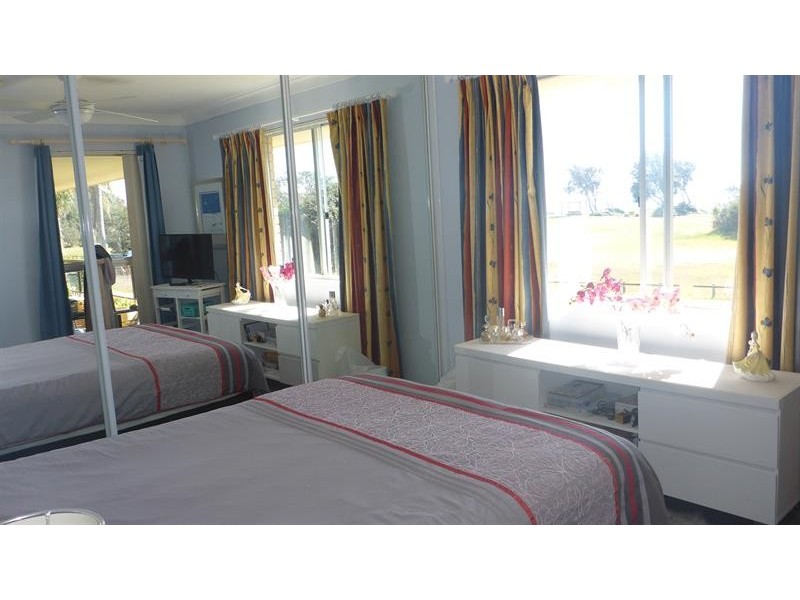 4/94  “Seaspray” Head St, Forster NSW 2428