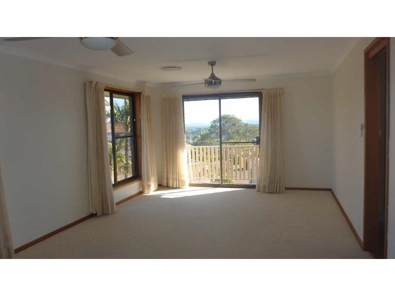 17  Bundacree Pl, Forster NSW 2428