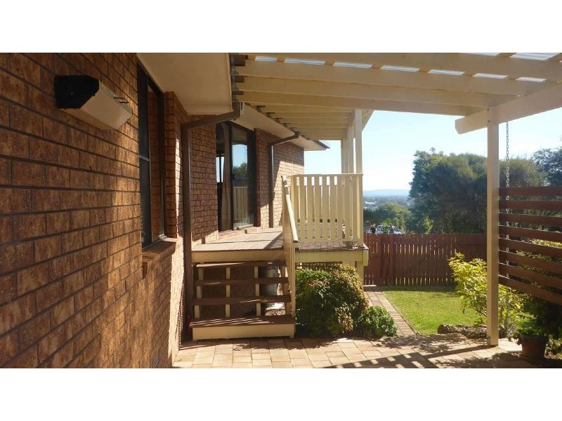 17  Bundacree Pl, Forster NSW 2428