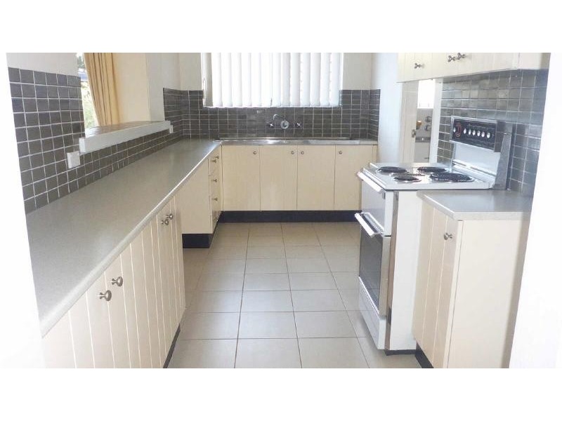 10/50  “Albert Court” Little St, Forster NSW 2428