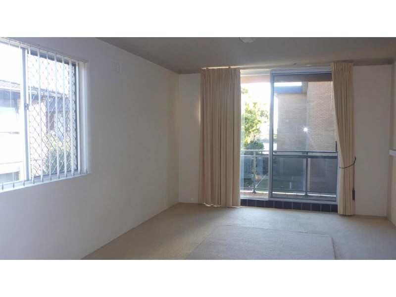 10/50  “Albert Court” Little St, Forster NSW 2428