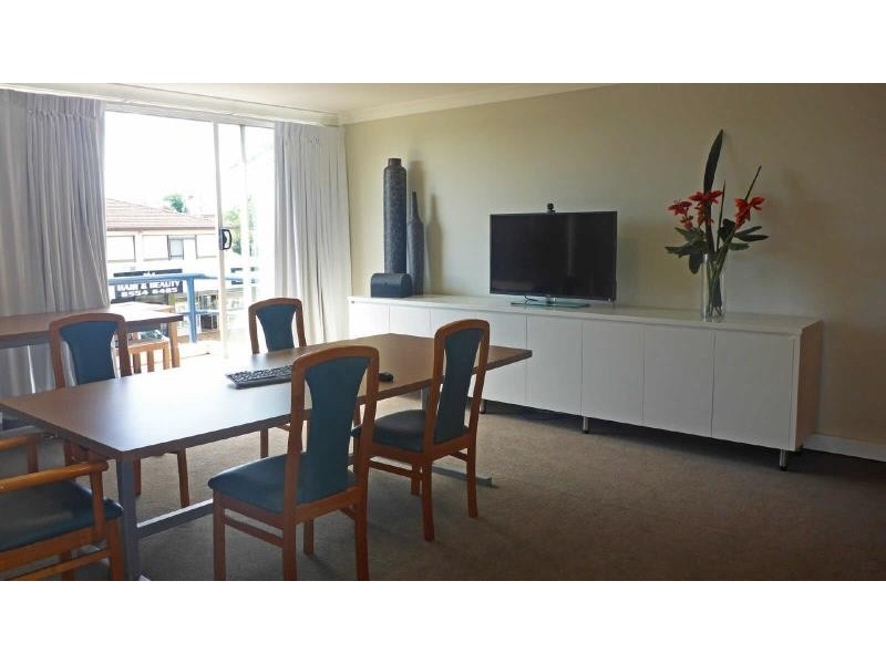 60 Manning St, Tuncurry NSW 2428