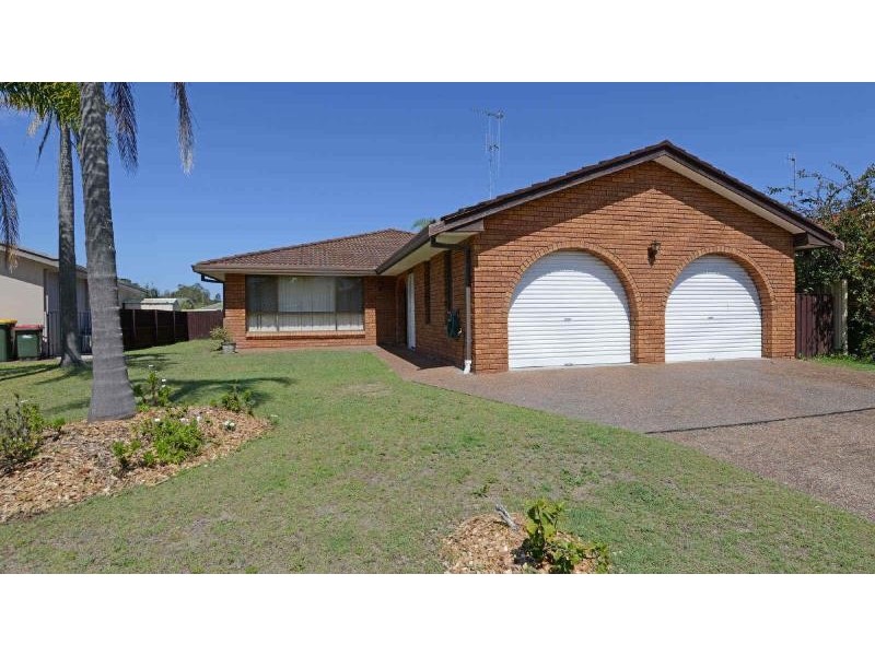 6  Supply Ave, Forster NSW 2428