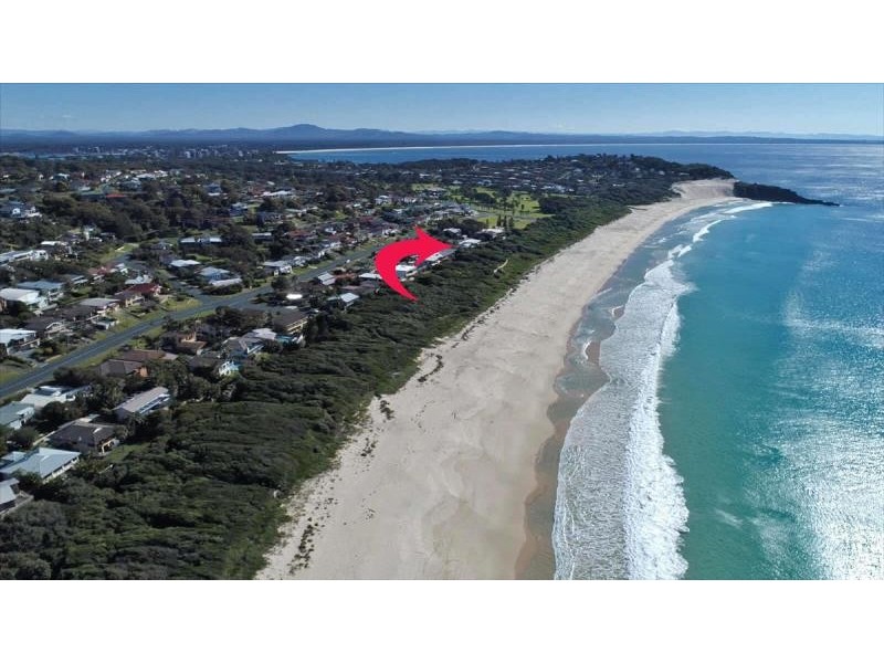 4 Burrawong Pl, Forster NSW 2428